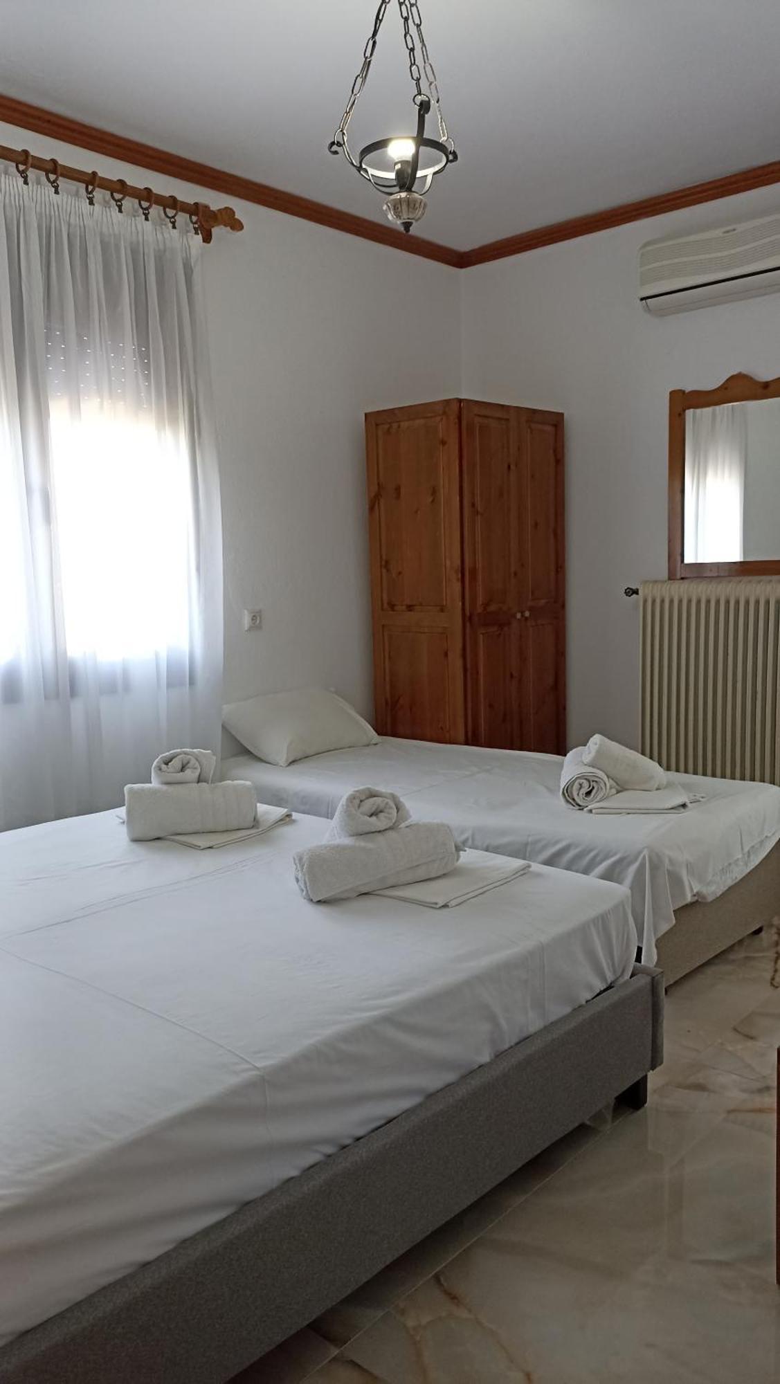 Villa Karapataki Skala Rachoni  エクステリア 写真