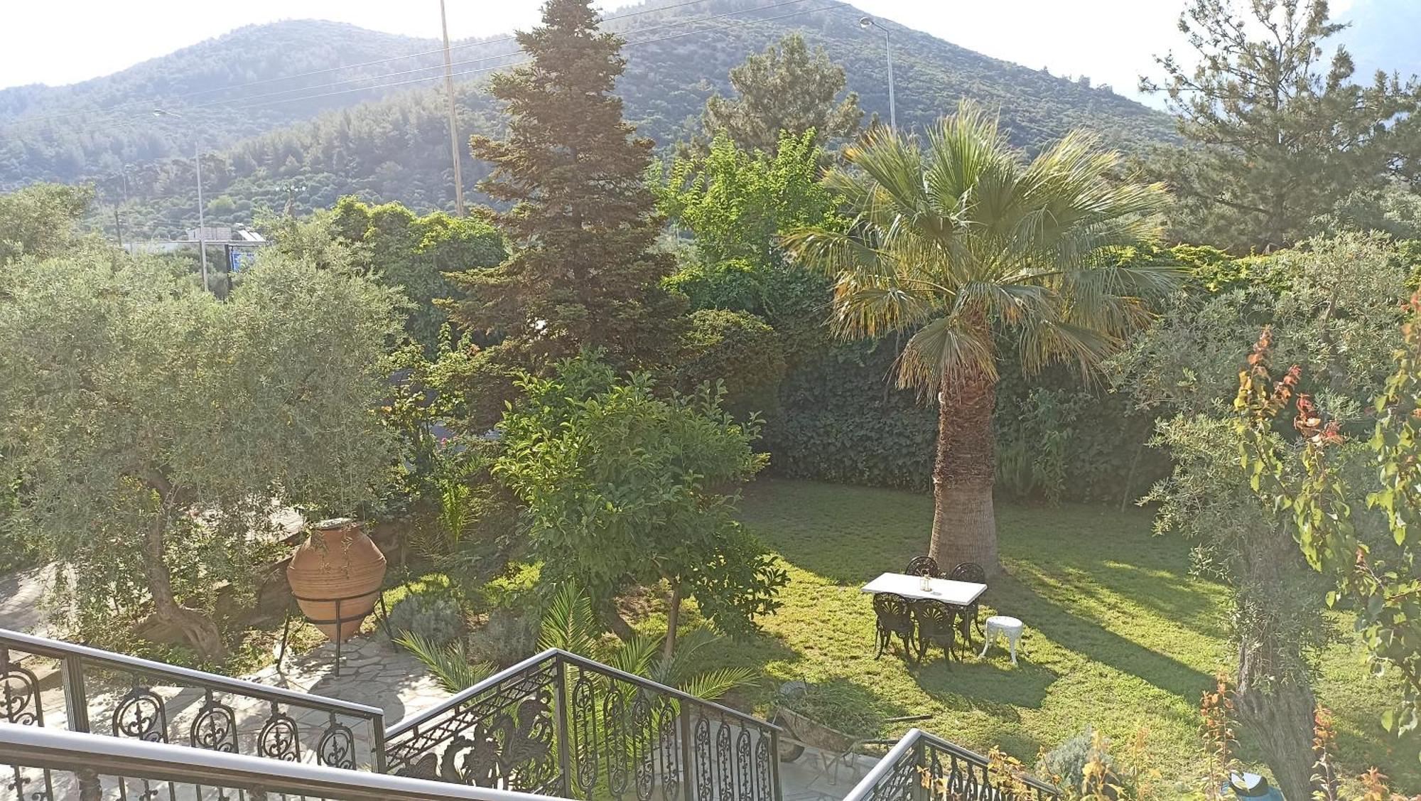 Villa Karapataki Skala Rachoni  エクステリア 写真