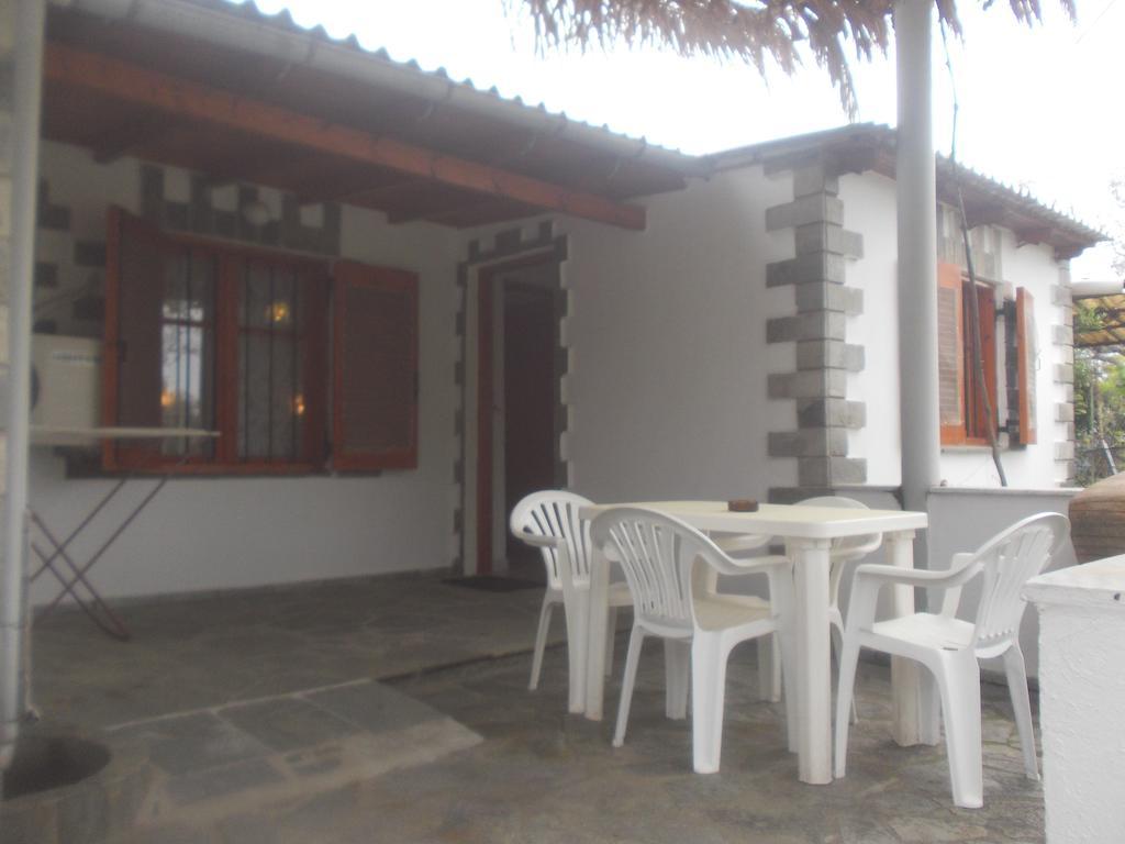 Villa Karapataki Skala Rachoni  部屋 写真