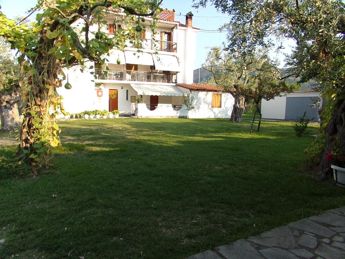 Villa Karapataki Skala Rachoni  部屋 写真